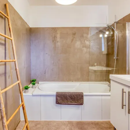 Farigoule Appartement *